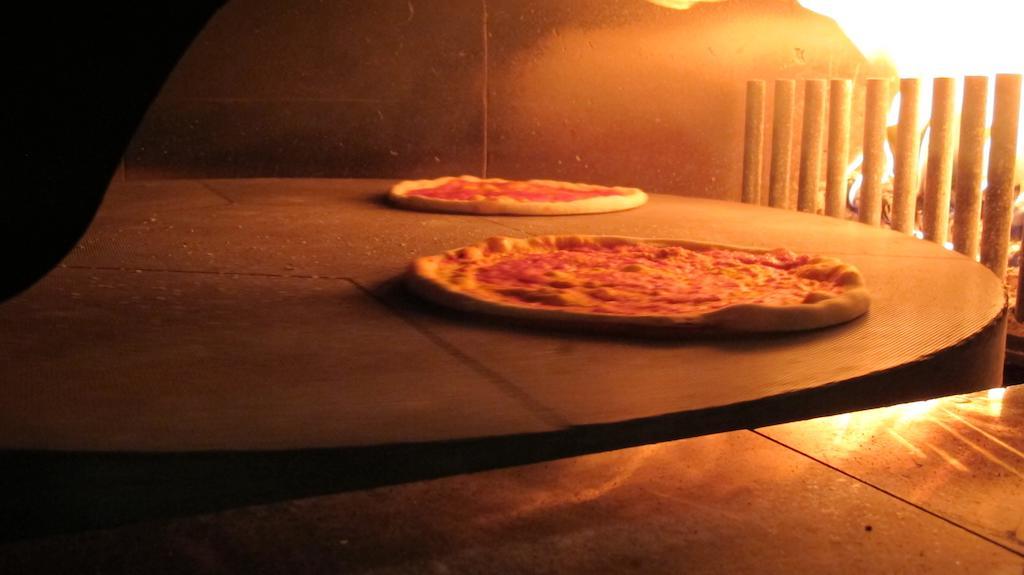 Albergo Ristorante Montecucco Da Tobia Sigillo Екстер'єр фото